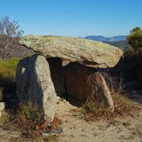 Campoussy_Dolmen de la Font de l'Arca ou Cabanoto dels tres peyres