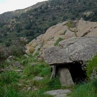 Palau-Saverdera_Dolmen de la Muntanya d'en Caselles