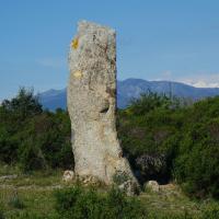 Sant Climent Sescebes_Menhir de Vilartoli o de Santa Fe dels Solers