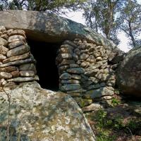 Espolla_Abric sepulcral d'en Met Vicens