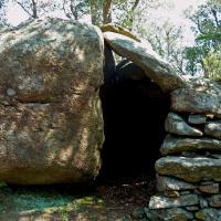 Espolla_Abric sepulcral d'en Met Vicens