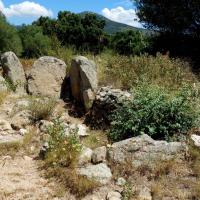 Sant Climent Sescebes_Dolmen de Tires llargues