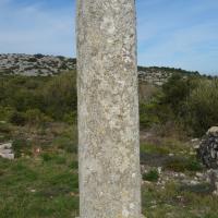 Roquefort-des-Corbières_Borne milliaire (27 av. J.-C. à 14 apr. J.-C)
