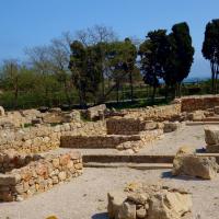 Ruines gréco-romaines d'Empùries_Neapolis (nouvelle ville grecque)_Agora et stoa d'Emporion