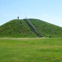 Västerås (comté de Västmanland)_Anundshog_Le tumulus d'Anun