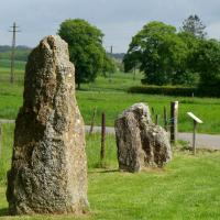 Wéris (Durbuy, province du Luxembourg)_Dolmen nord et menhirs associés